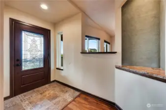 Entry with a nook for your favorite artwork!