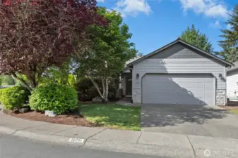 HOA maintains the front yard landscaping! New siding & roof in 2017.
