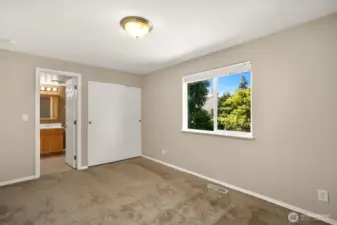 Bathroom off main bedroom