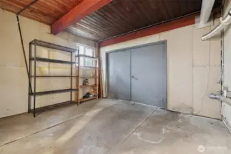 back room ready to made into the primary bedroom bath room