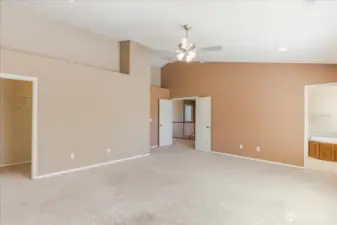 Primary Bedroom - Ceiling Fan