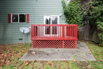 Nice deck for lower unit