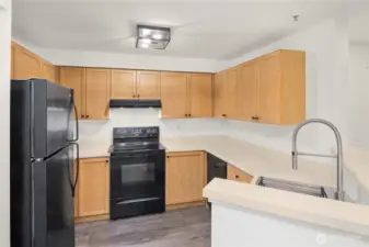 kitchen with breakfast bar