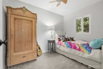 Virtual staging of the new window that is in the process of being installed. Just waiting for the permit, the deposit has been paid and it will be done as soon as the permit is received!