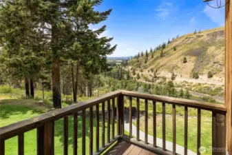 Primary balcony overlooking the Yakima River.