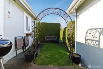 Another view of the outdoor space