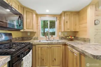 full kitchen with appliances