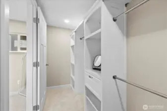 Walk in Closet!
