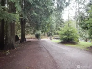 Driveway to the private road