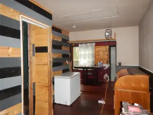 Primary suite hallway