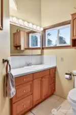 Upstairs Full Primary Ensuite