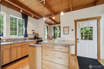 Spacious open concept kitchen in the cabin.