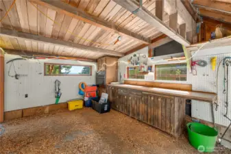 Carport/shop