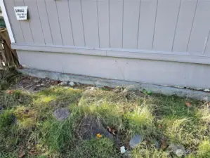 Concrete perimeter foundation