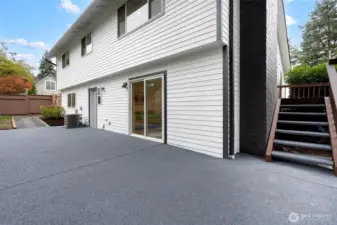 Door from laundry leads to the back patio