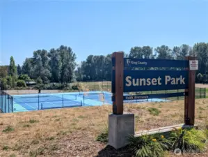 Brand new pickleball courts nearby at Sunset Park