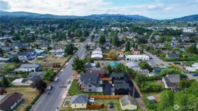 Unbeatable location near Barkley Village, Whatcom Falls, & more!