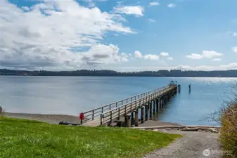 Rolling Hills community boat launch.