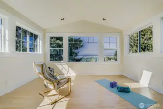 3rd floor bonus room with fantastic views of Vashon and the Sound!