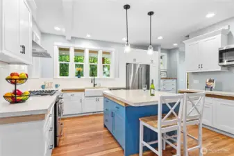 Warm & friendly kitchen. Tons of natural light.