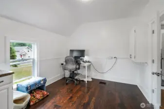 Office/bedroom