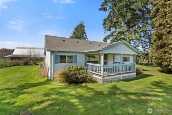 Farmhouse (w/ Heat Pump for AC and Heat!)