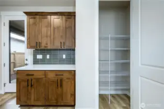 Images are representative of the floor plan and may vary by location and selected finishes.