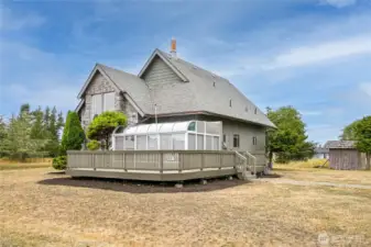 Enjoy the spacious sunroom, located off the kitchen & dining area.