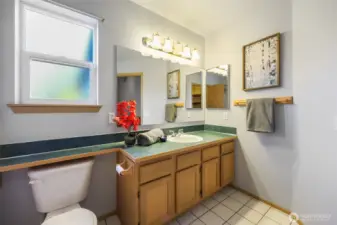 Another view of primary bath ...