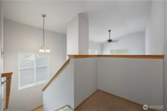 Small loft area on second level ...