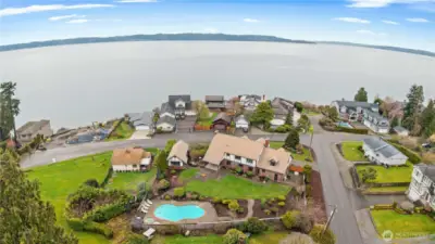 With access across the street to the beach, this home is perfectly situated in this quiet neighborhood