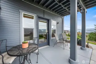 downstairs suite entry