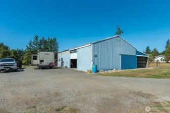 Here is the 32’x48’ shop
