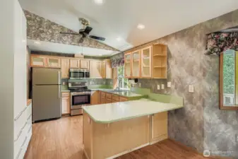 Nice bar seating area wiht under counter storage. Never too much storage!
