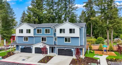 Photographs are for illustrative purposes only. Features, finishes, interior/exterior colors, landscaping and floorplan shown may vary from actual homes built.