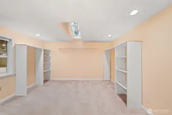 Walk in closet off primary bath