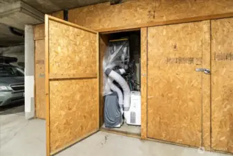 Deep storage unit, big enough for bikes, luggage, AC units, camping gear!