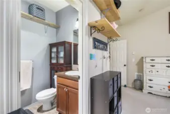 Master bath, has shower and tub!