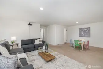 Large bonus room with additional storage space