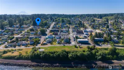 Steilacoom features shops, restaurants, pub, gift shops, museum.