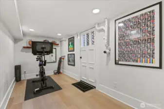 Flexible downstairs space with new LVP flooring