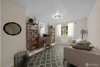 Den Virtually staged