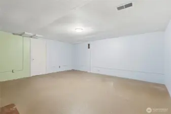 Clean and Spacious rec room in the basement, it's a blank slate for your imagination.