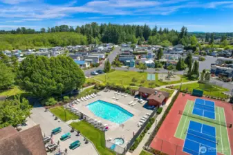 Pool & tennis/pickle ball courts