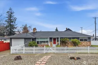 Welcome to this charming rambler featuring 3 bedrooms 1.5 baths located in the Proctor community of North Tacoma.