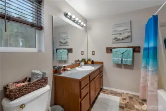 Full Primary Bathroom
