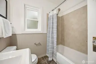 Full bathroom on main.