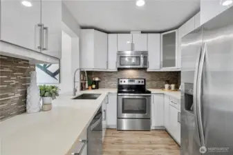 Plenty of Kitchen Storage Cabinets