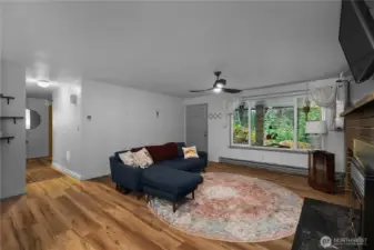 A 3rd view of the GR - big window for southern light.