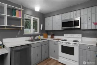 Newer DW & Microwave.